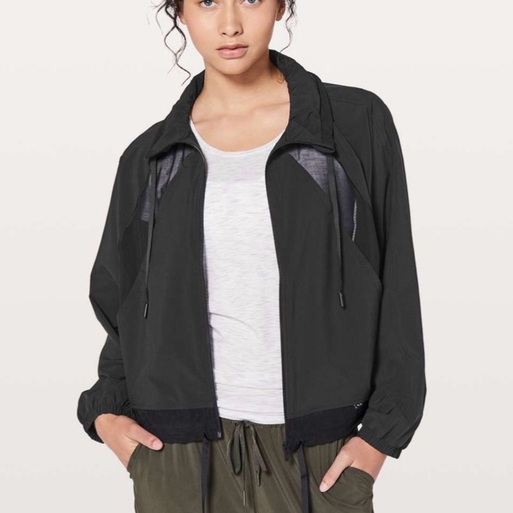 Lululemon Women's Get Going Crop Black Lightweight Jacket Size 6
